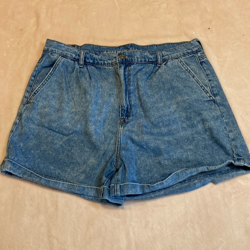 American Eagle Mom Short Size 16